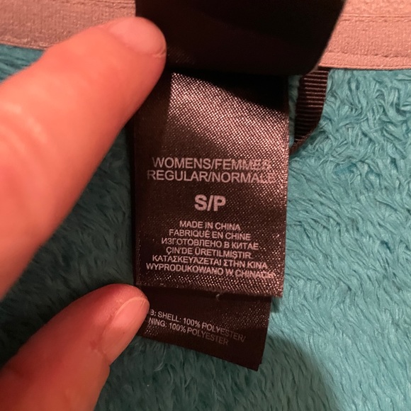 The North Face Fleece Jacket - Picture 8 of 8